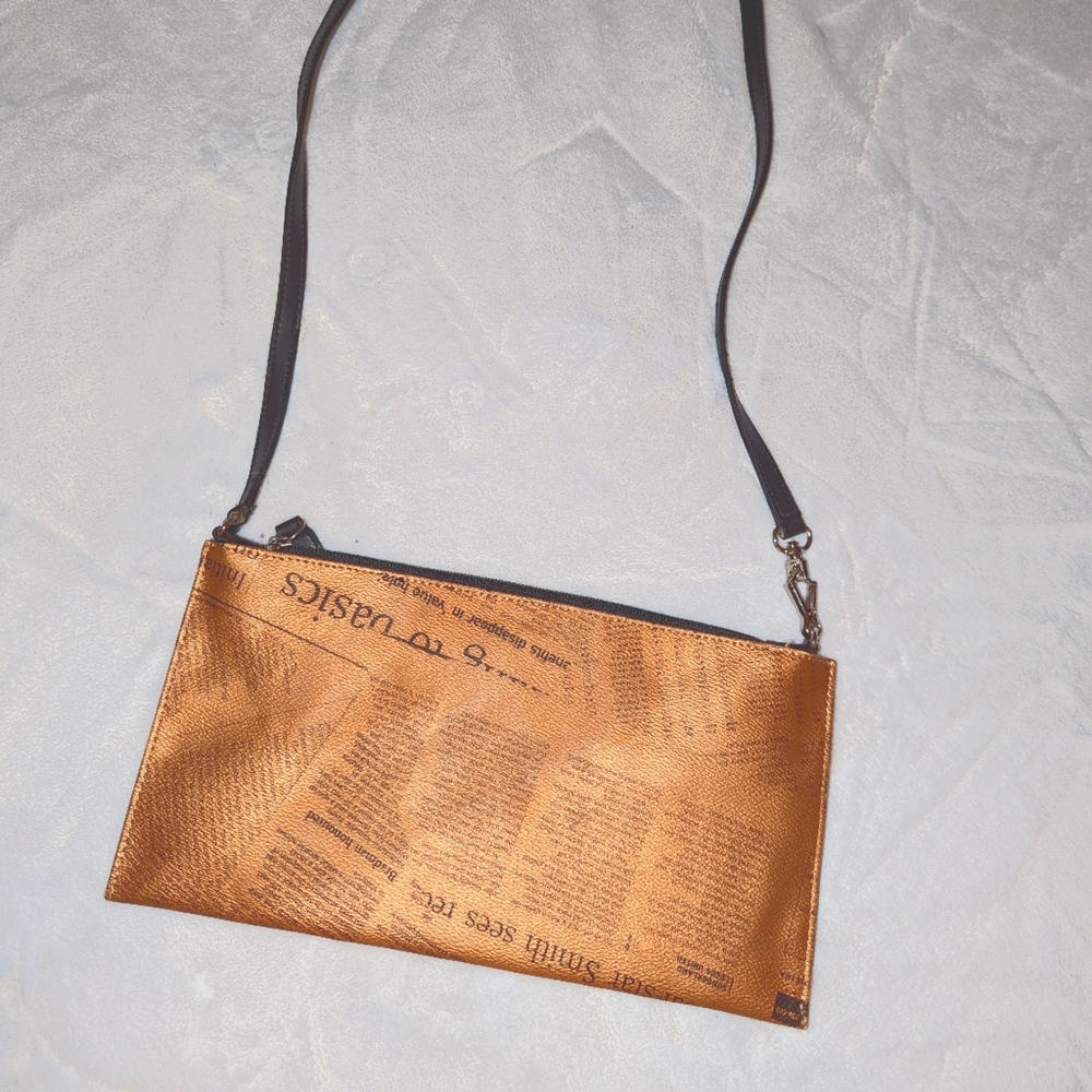 Sydney love pocket book .. newspaper print on bag(so cool ) and great shape !